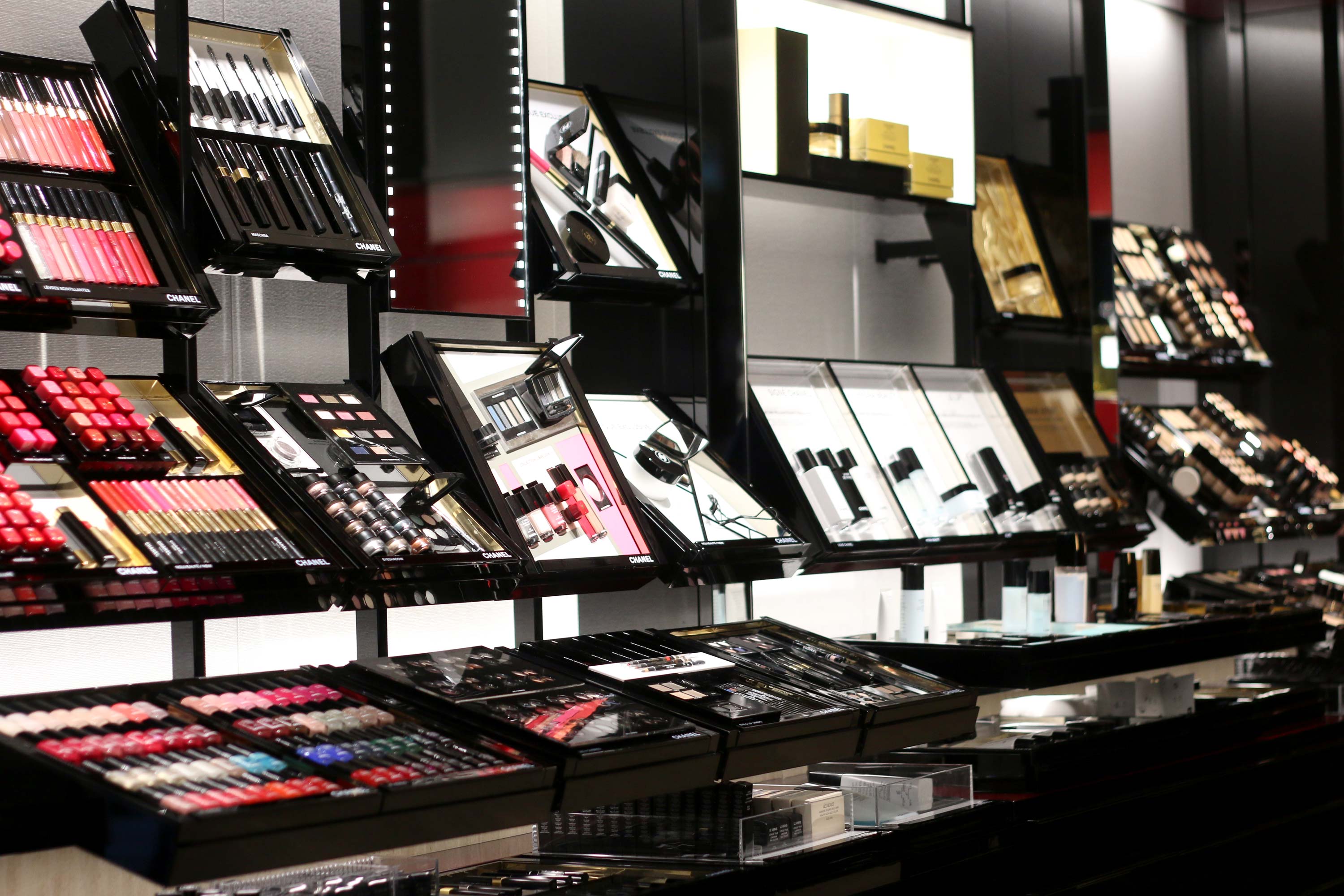 Kennt die Chanel Beauty Boutique Hamburg? -